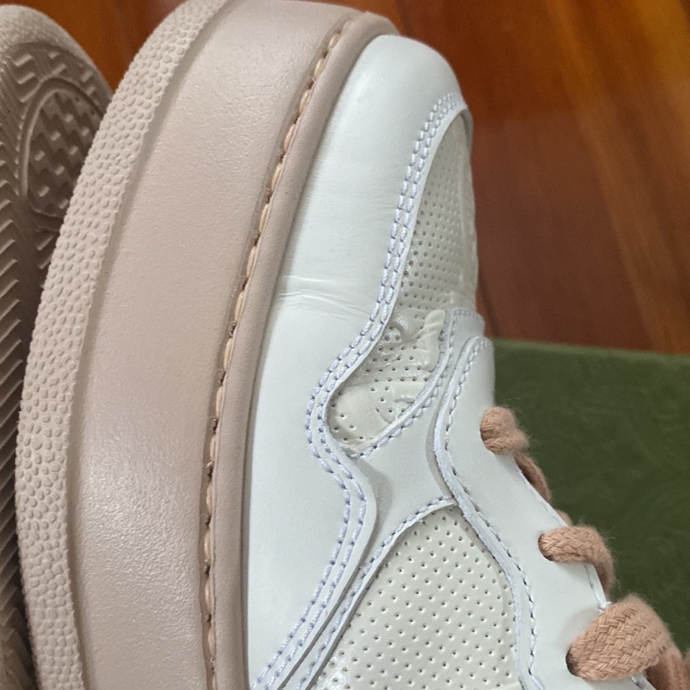 Gucci GG Embossed Sneakers, size 37.5, pink - Picture 8 of 10